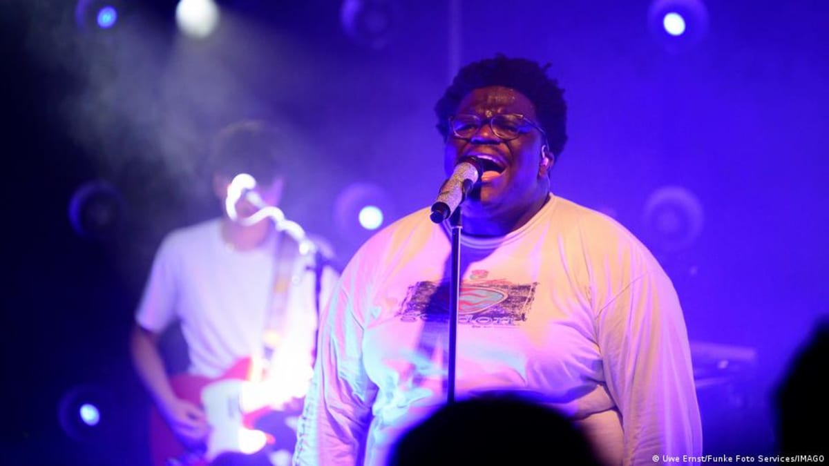 Rayan Djima of Blumengarten performing the viral hit song Gut Genug