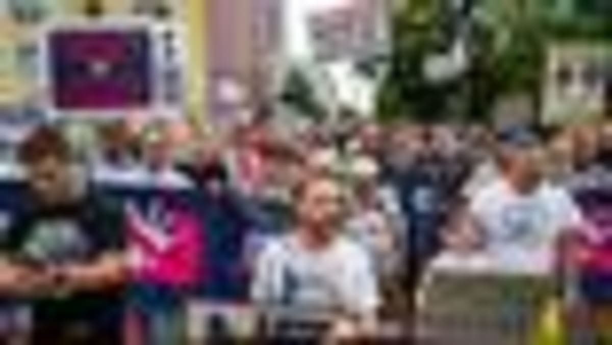 Thousands March to Protect Czech Public Media Independence - Image 2