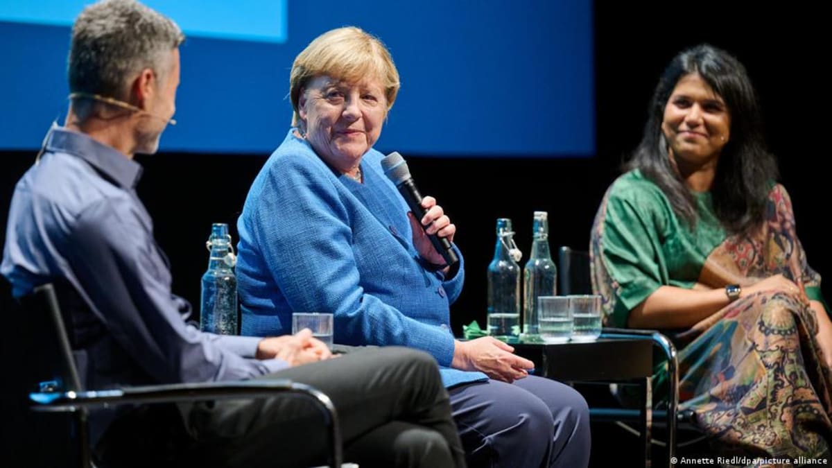 Merkel Calls Germans to Stand Up for Democracy