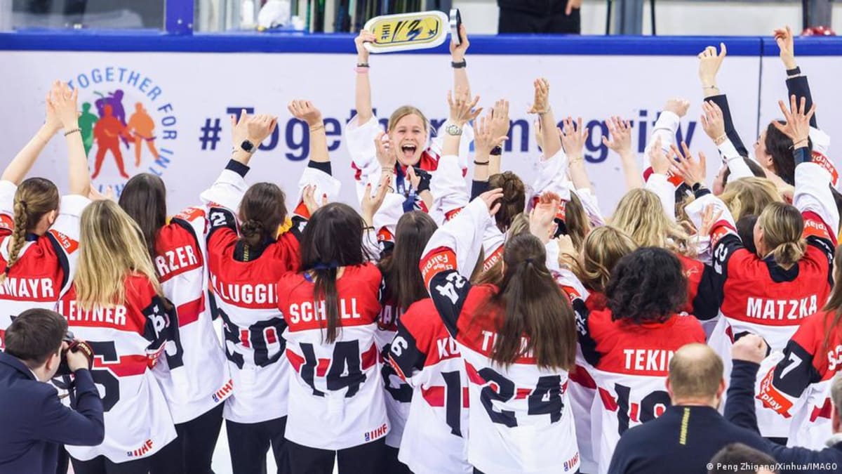 Austria Women's Hockey Team Wins Fight for Equal Treatment