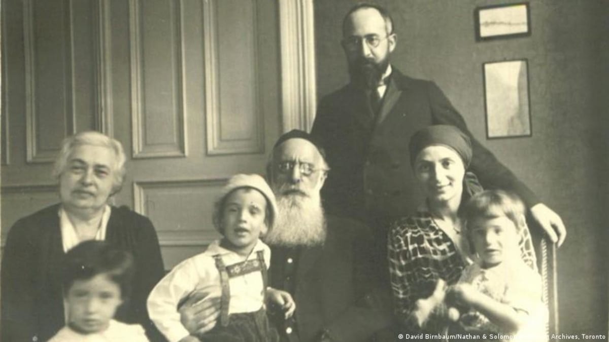 Berlin Apartments Become Memorials for Holocaust Victims