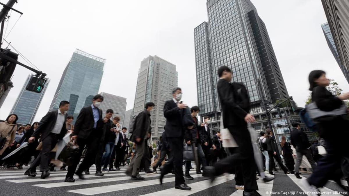 Japan's Resignation Agencies Help 450 Workers Quit Monthly