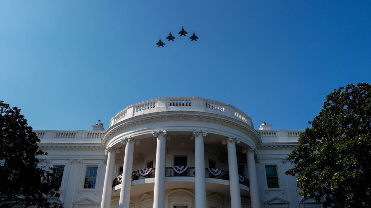 New App Guides Spectators Through 9-Hour July 4th Air Show
