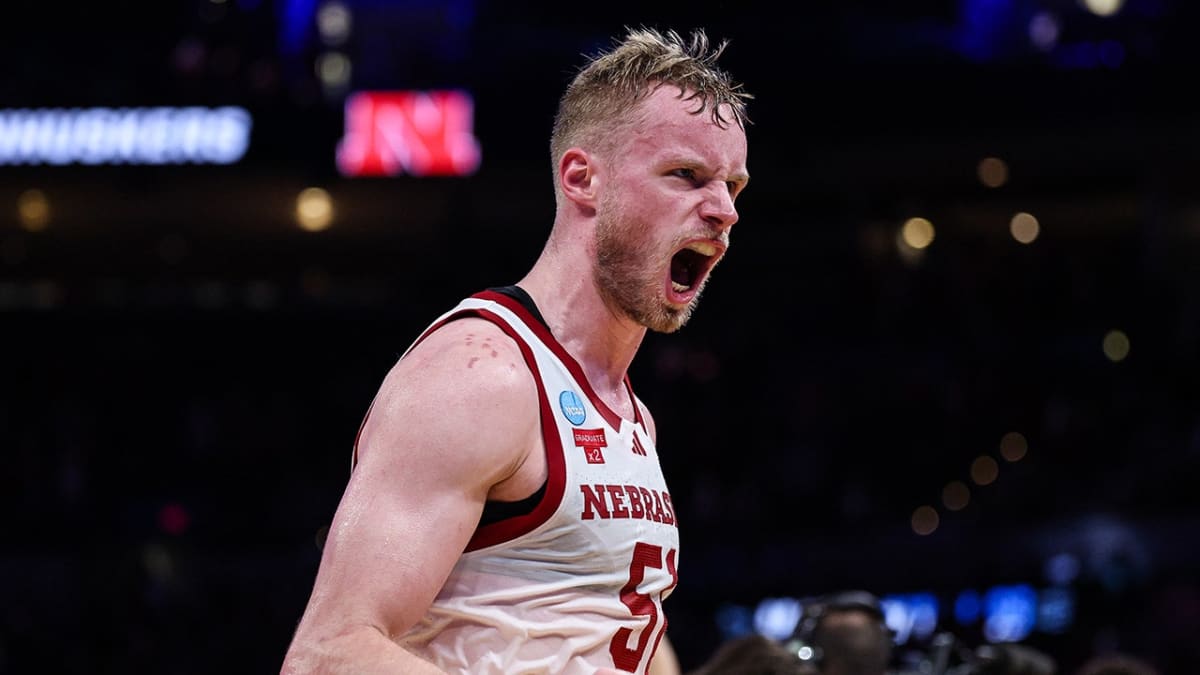 Nebraska Wins First NCAA Tournament Game After 40 Years