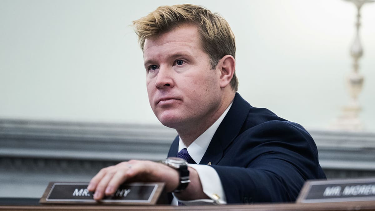 Montana Senator Lands Plane Safely After Engine Fails