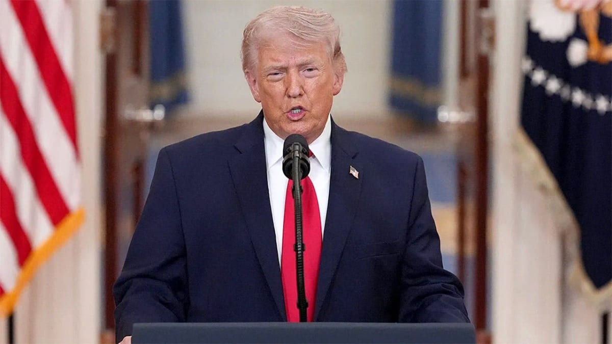F-15E Strike Eagle fighter jet in flight representing rescued airman's aircraft type