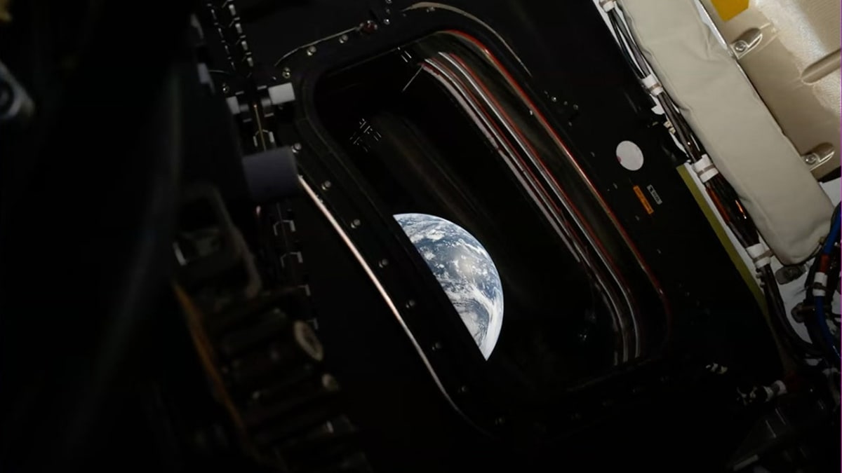 Artemis II Crew Sends Stunning Photos Halfway to the Moon