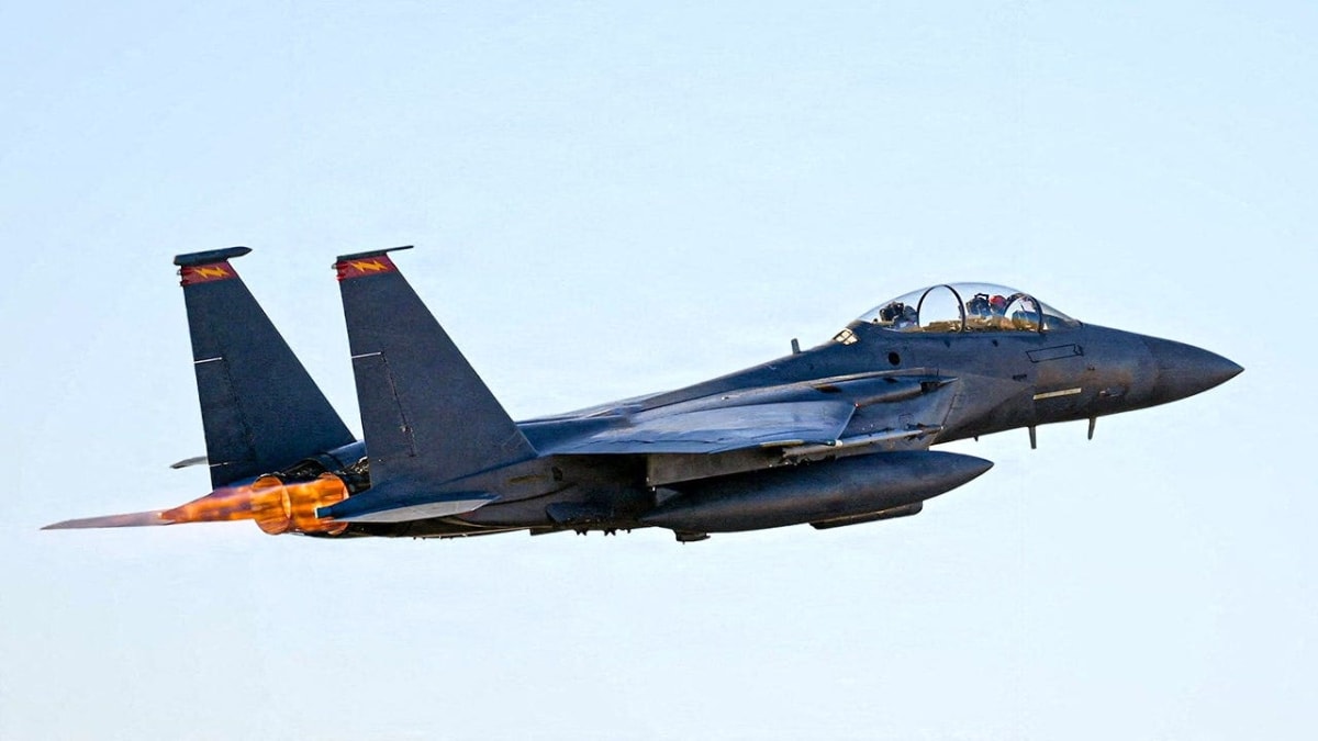 Both F-15E Airmen Rescued After Ejecting Over Iran