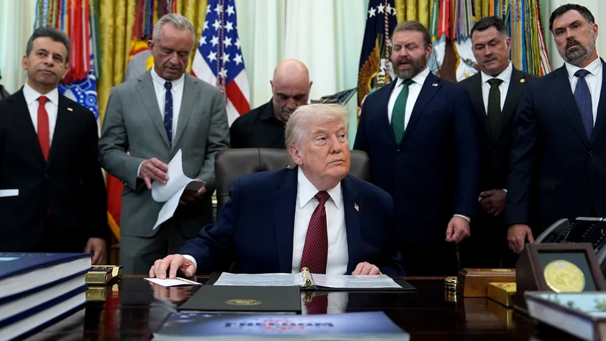 President Trump signing executive order for psychedelic therapy research in the Oval Office