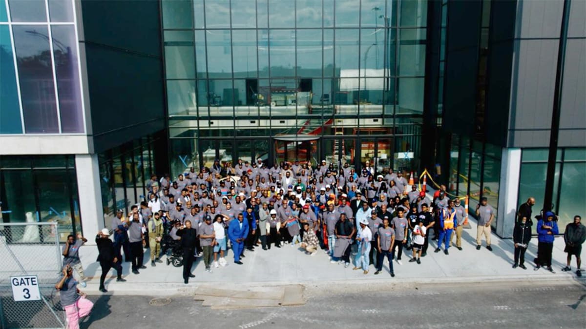 750 Men Declare Violence-Free Zone in Chicago Neighborhood