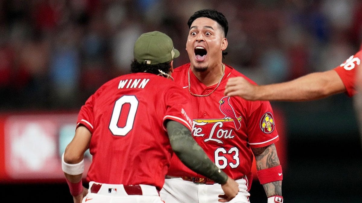 Cardinals Fans Go Shirtless, Spark Epic 11-Inning Win