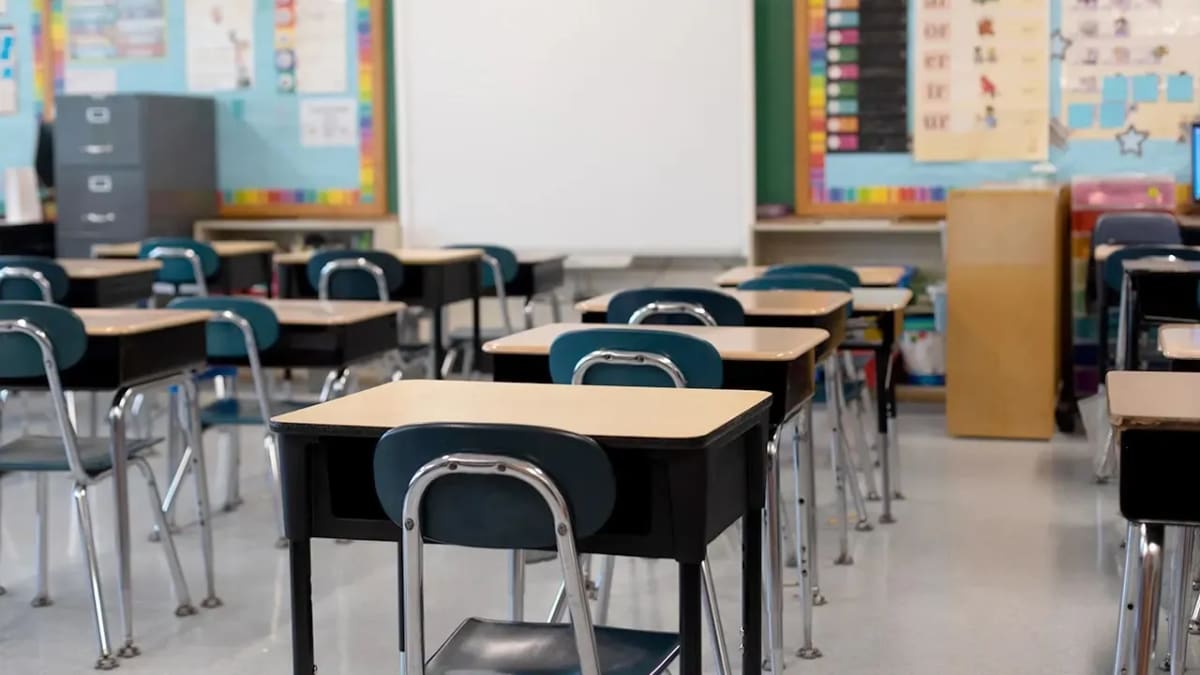 Detroit Pays Students $1,000 for Perfect Attendance
