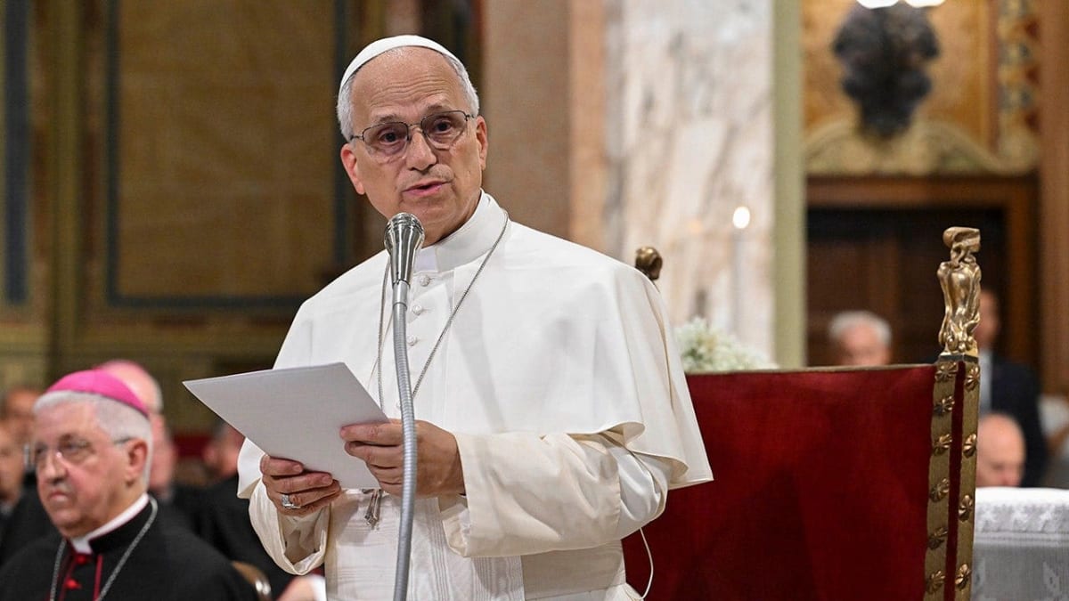 Pope Leo XIV praying at evening service in Sant'Angelo Lodigiano, Italy
