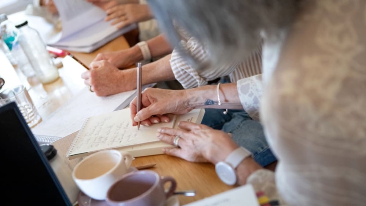 Simple Writing Test May Catch Dementia Years Earlier