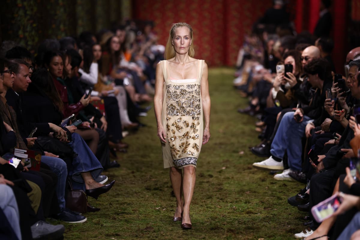10-Year-Old Shows Paris Fashion Week Collection - Image 4