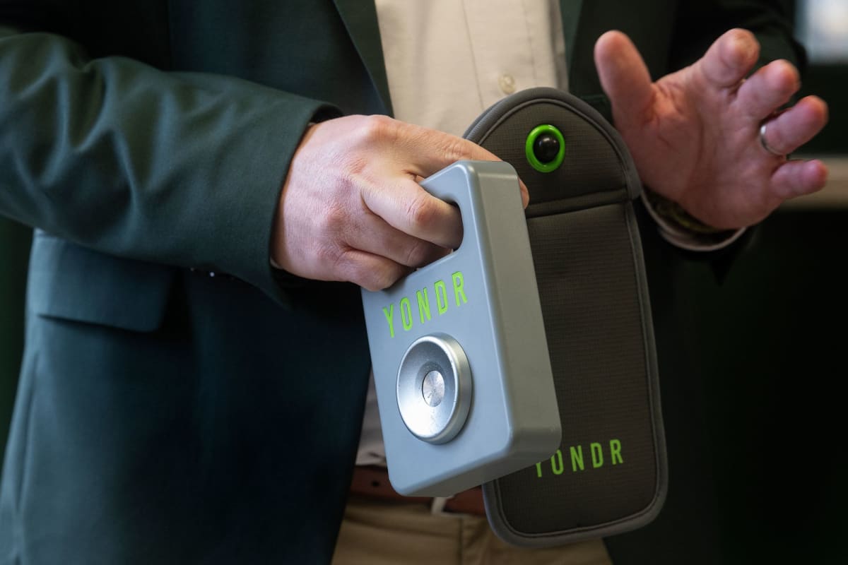 Schools Ban Phones With Lockable Pouches, Students Focus More - Image 2