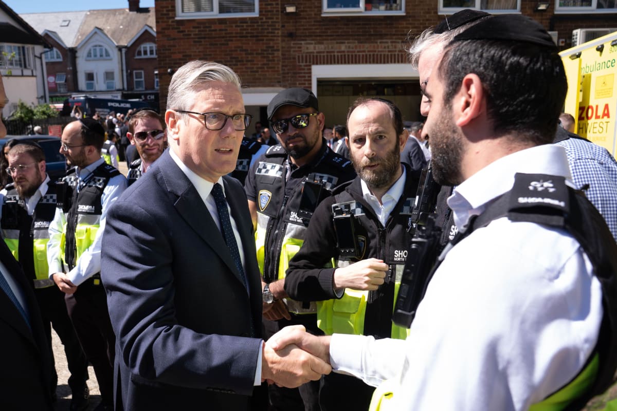 Teen Ends School Bullying, Urges UK Antisemitism Classes - Image 4