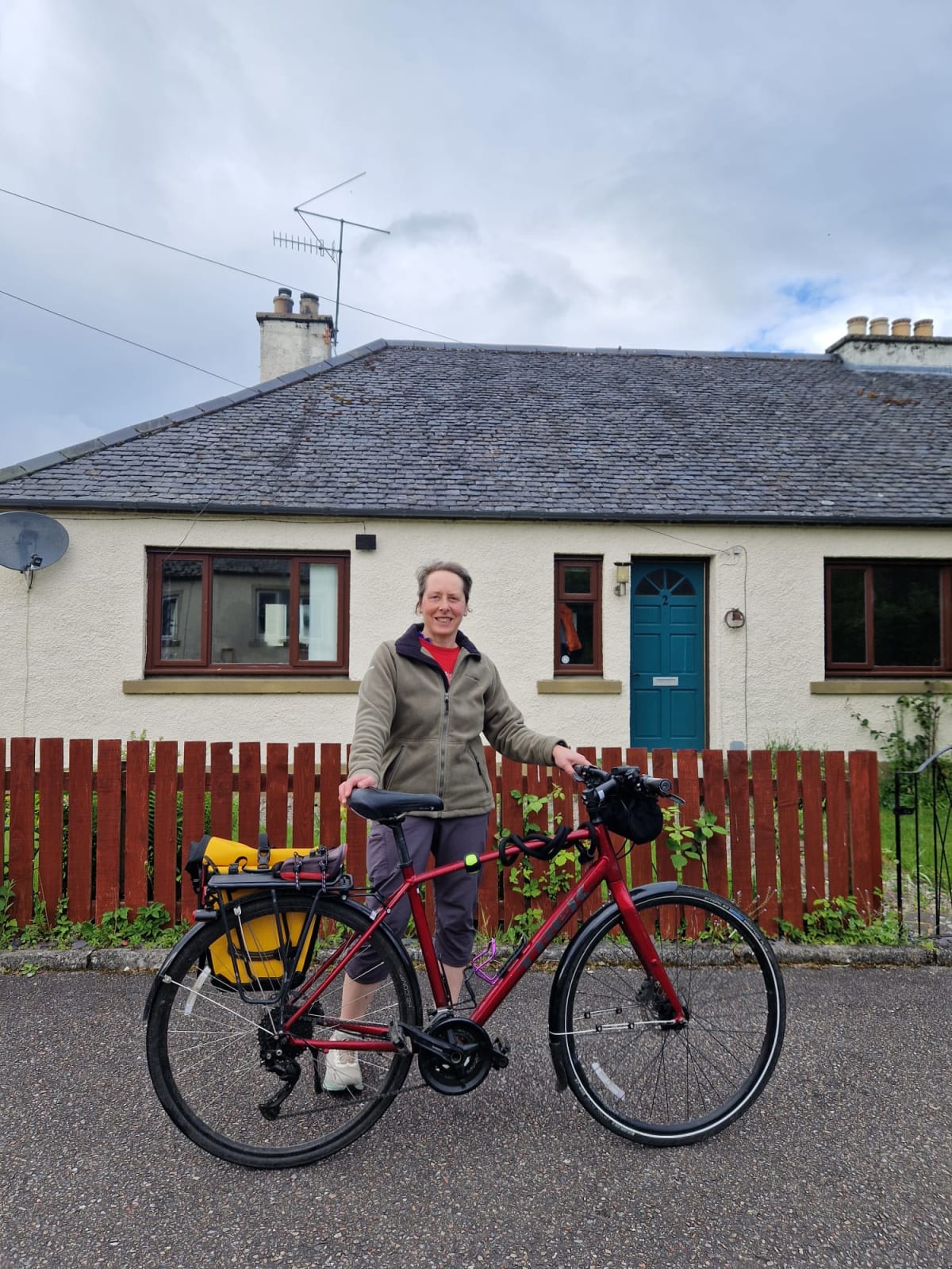 Woman Ditches Car by Moving Closer to Scottish Village - Image 2