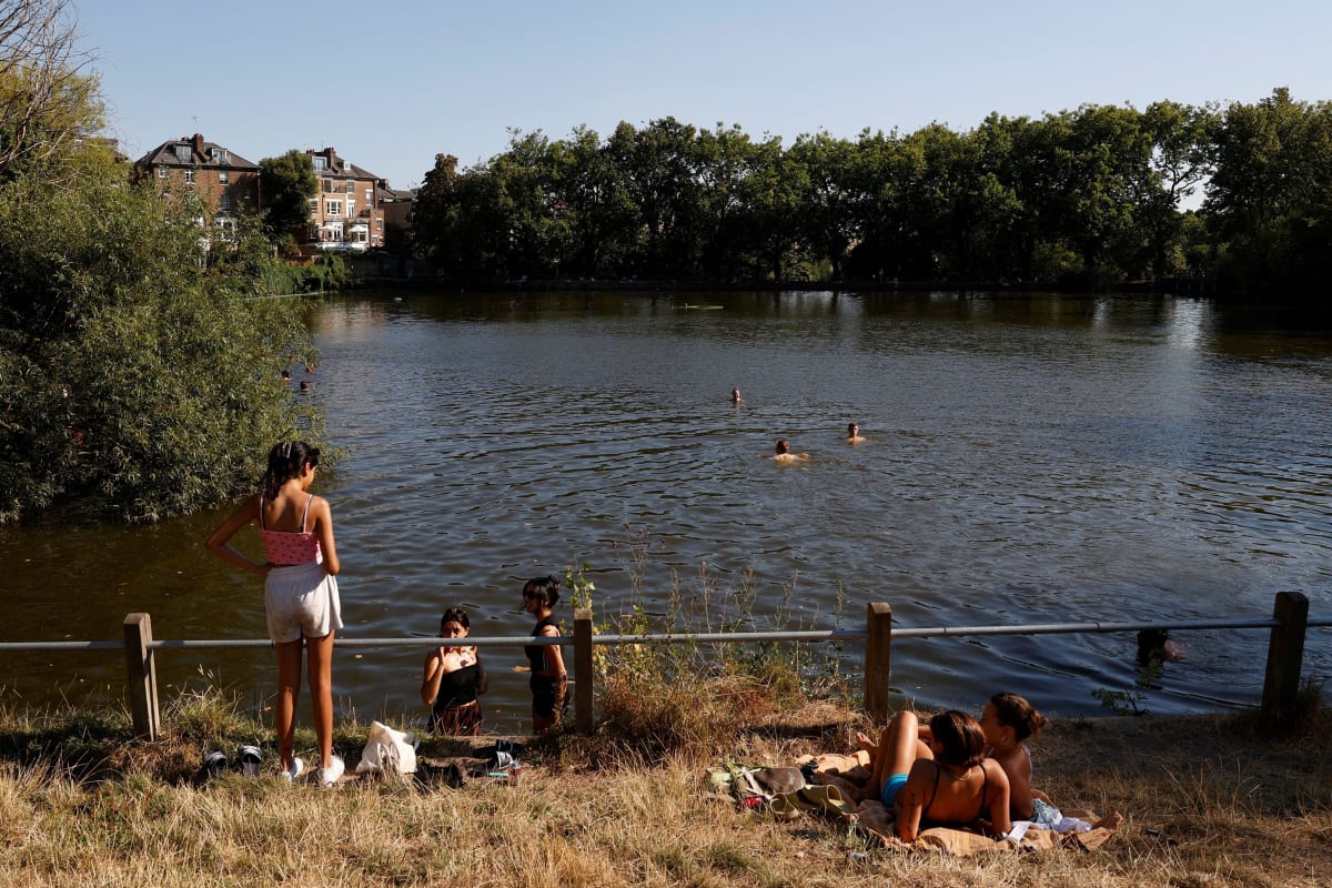 86% Back Trans-Inclusive Policy at London Swimming Ponds - Image 2
