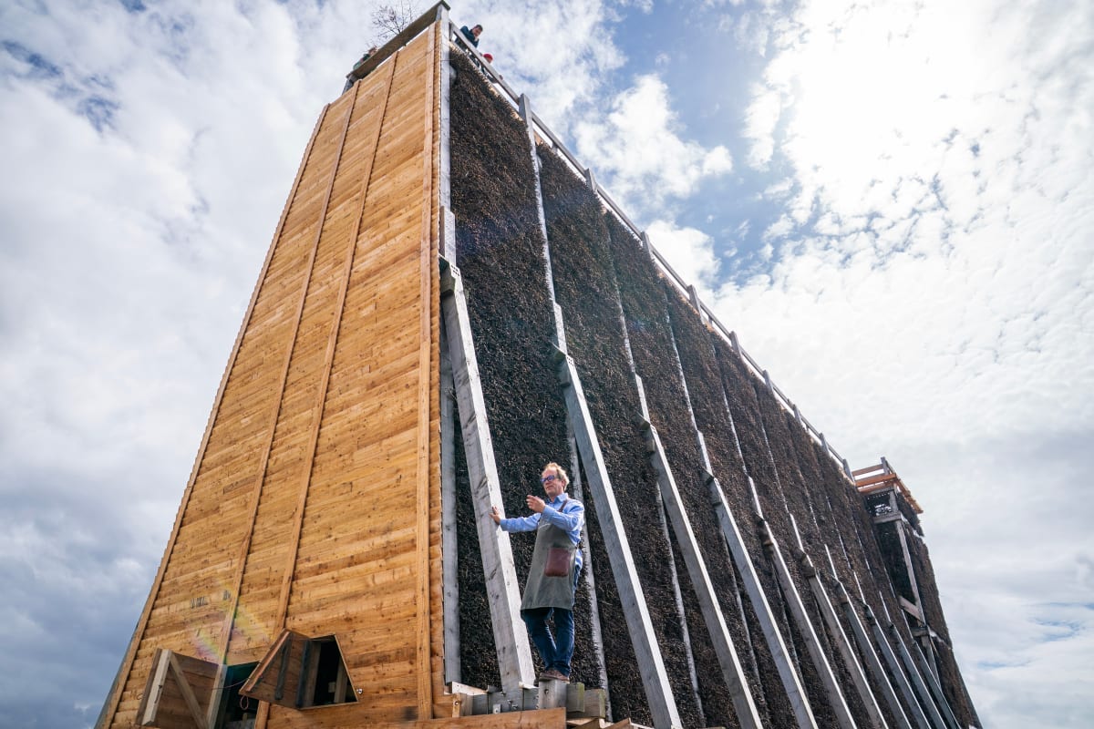 Scottish Couple Builds 40-Foot Tower to Make Ancient Salt - Image 2