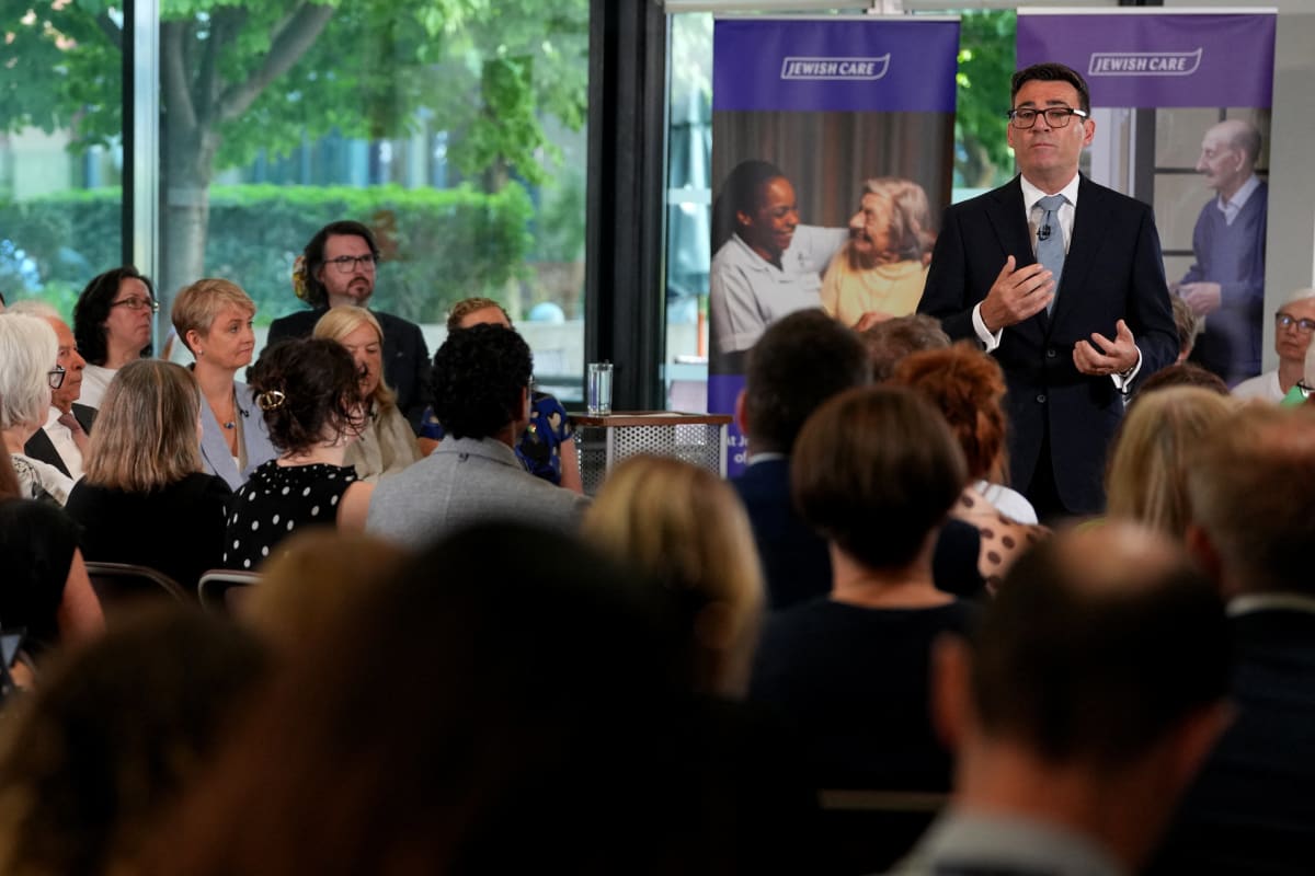 UK PM Vows Carers Should Be Best Paid, Not Worst - Image 4