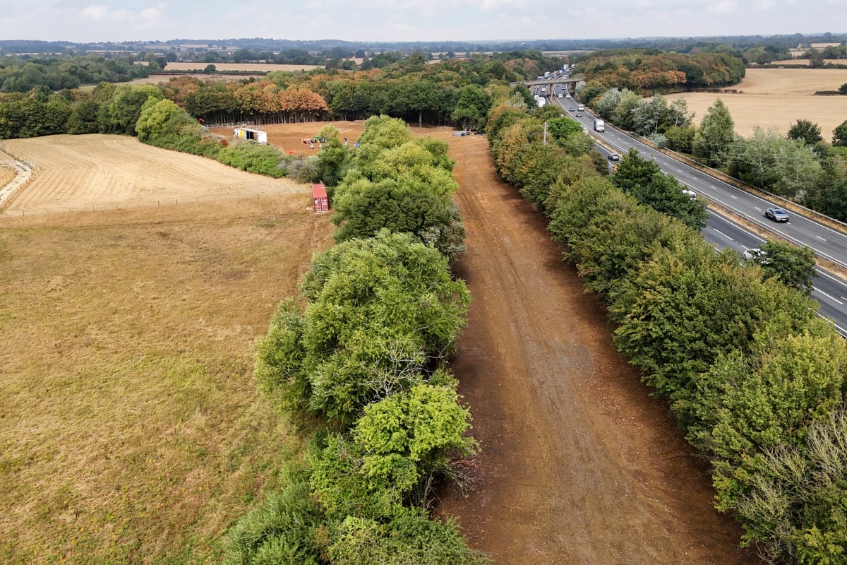 22,000 Tonnes of Illegal Waste Cleared From UK River Site - Image 5