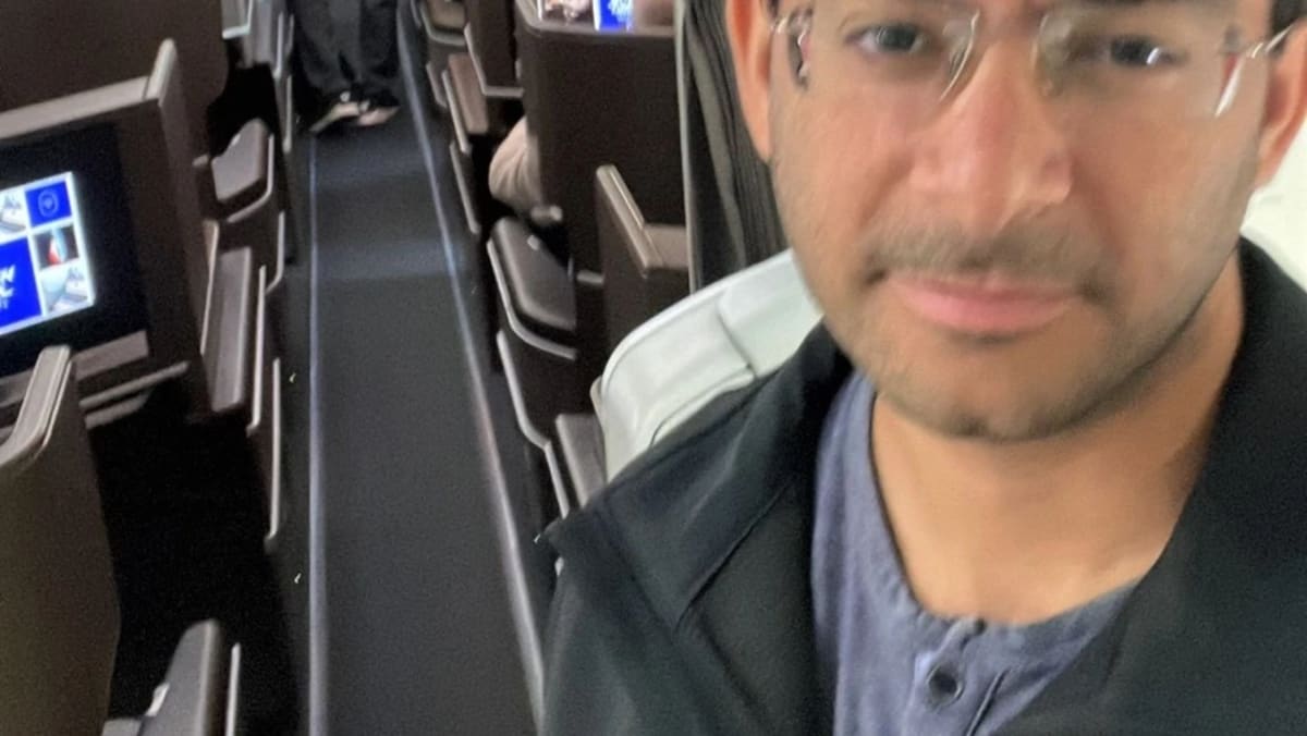 Doctor Saves Teen's Life on Israel-New York Flight - Image 3