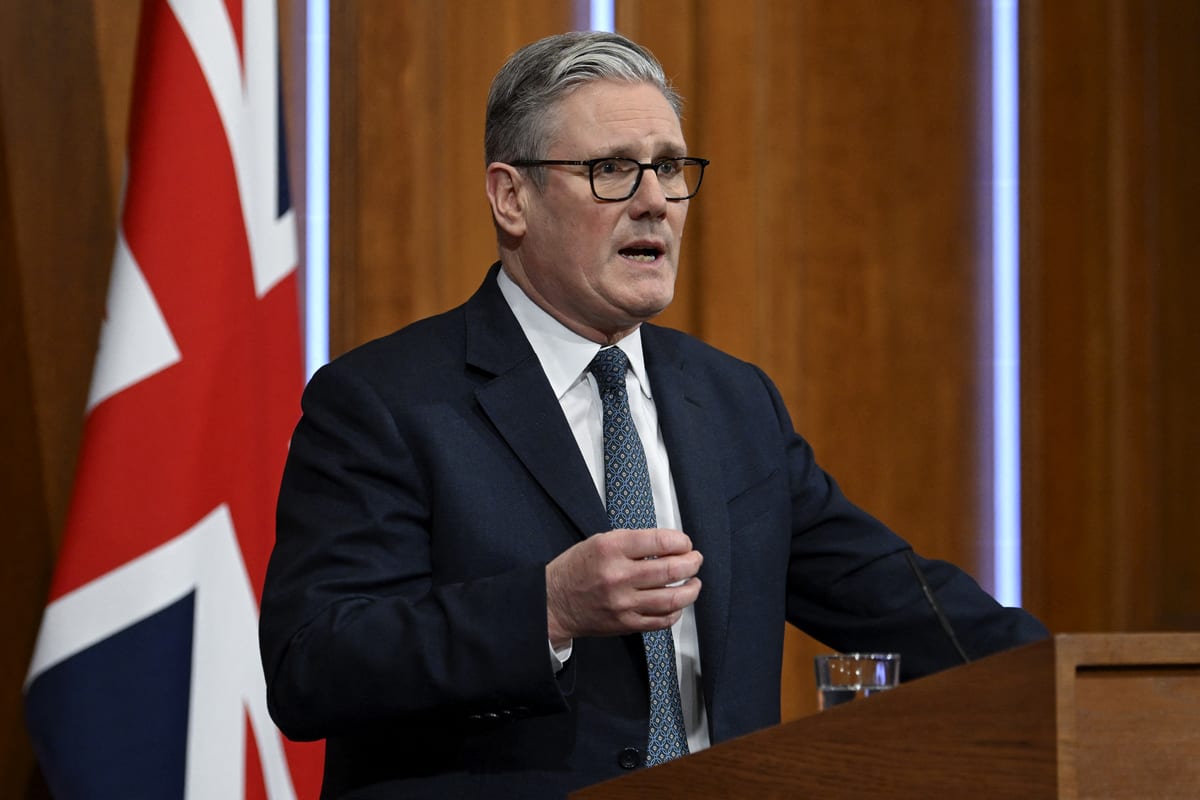 UK Chooses Green Energy Over Fossil Fuels Amid Crisis