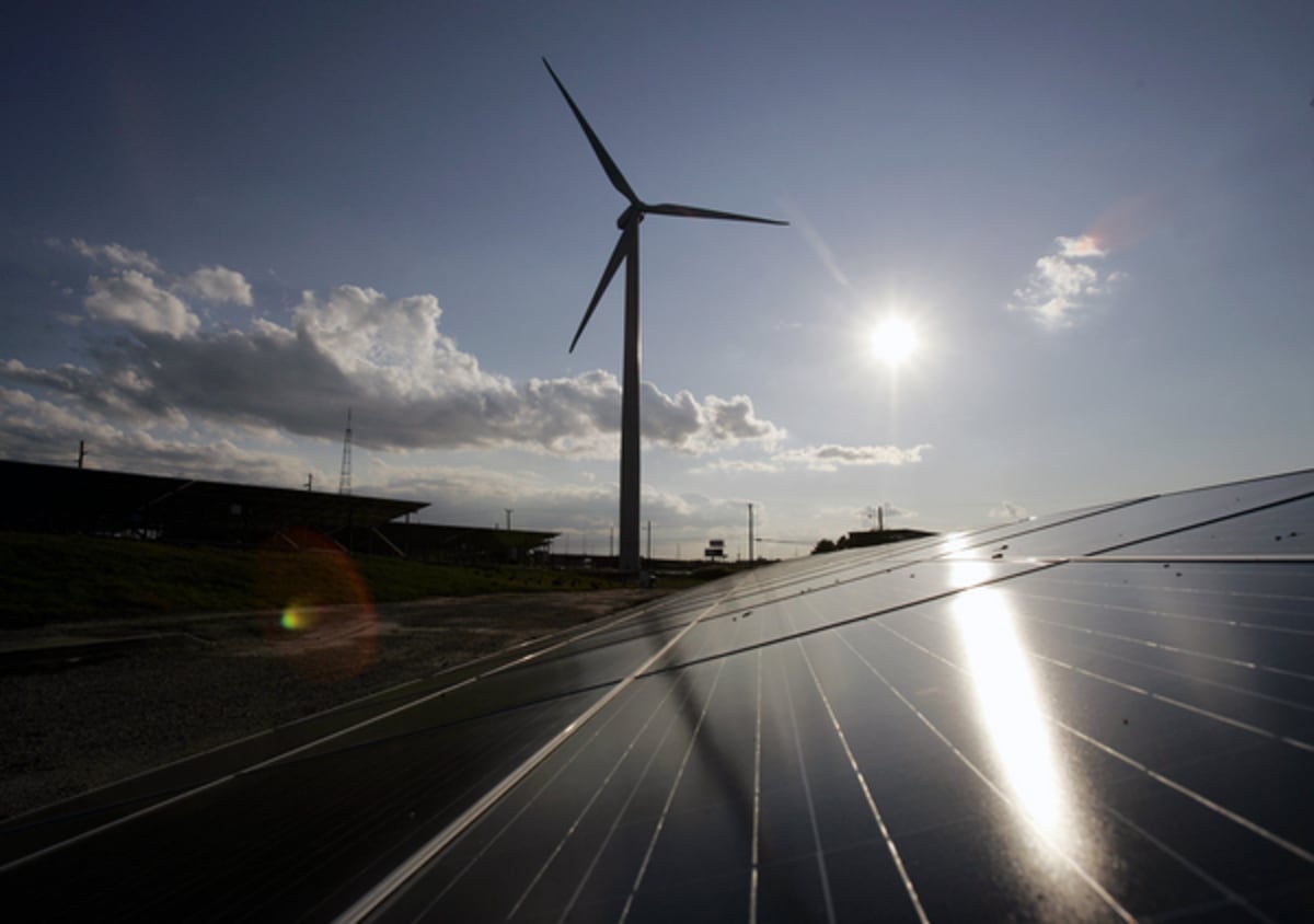 Clean Energy Investments Hit $180B Despite Tax Changes - Image 3