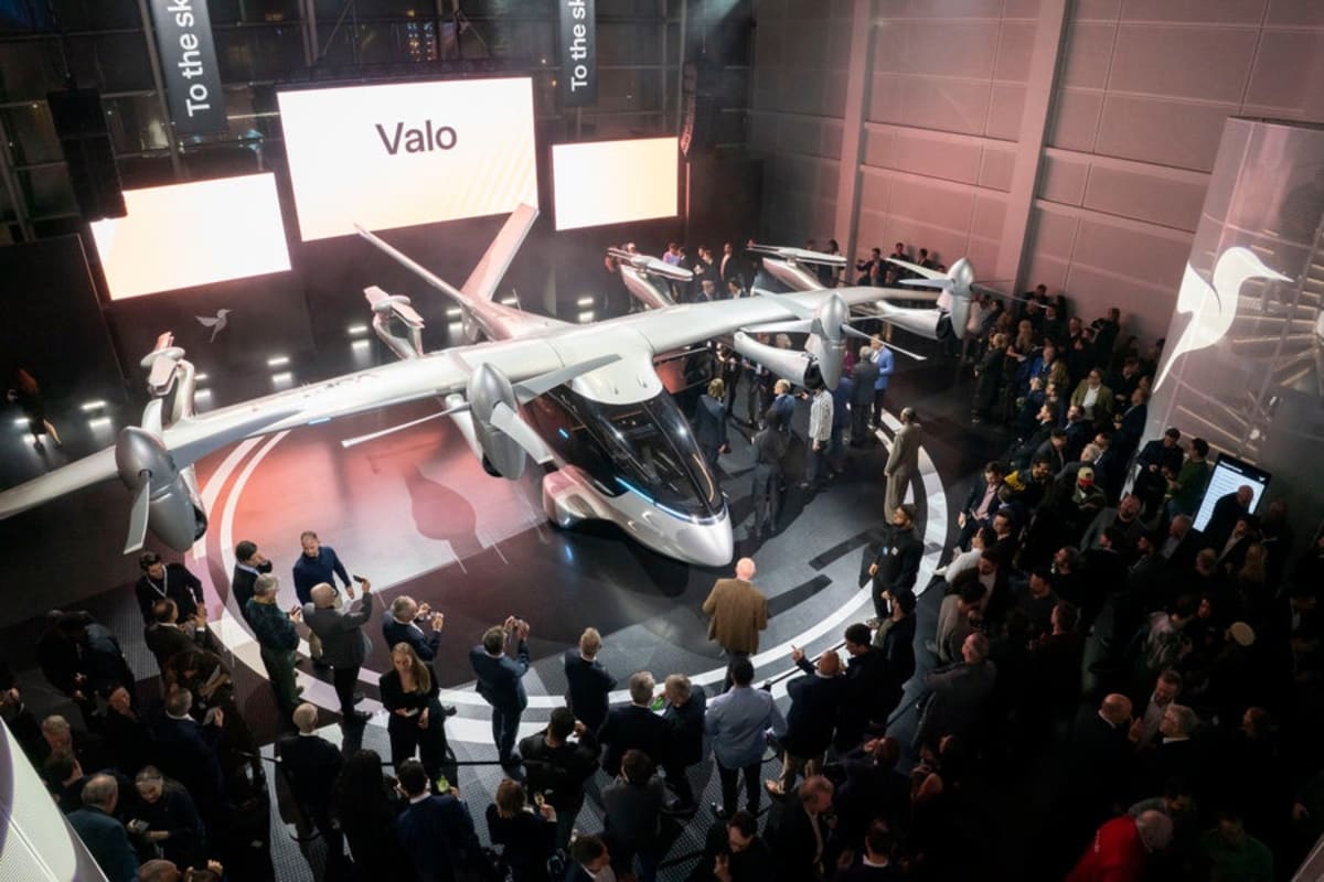 Electric Air Taxi Passes Flight Test in England - Image 4