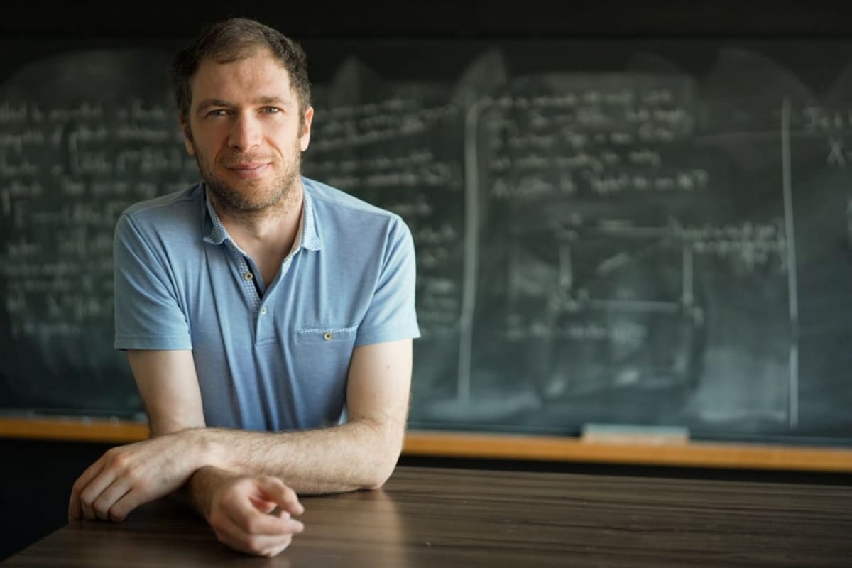 Four Young Math Geniuses Win Fields Medal in Philadelphia - Image 3