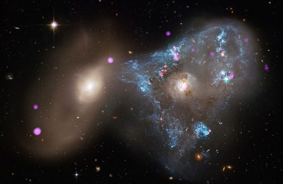 NASA Releases 16 Stunning New Galaxy Photos - Image 5