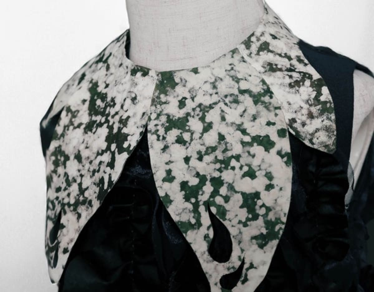 Living Fungus Fabric Heals Itself and Fights UV Rays - Image 2