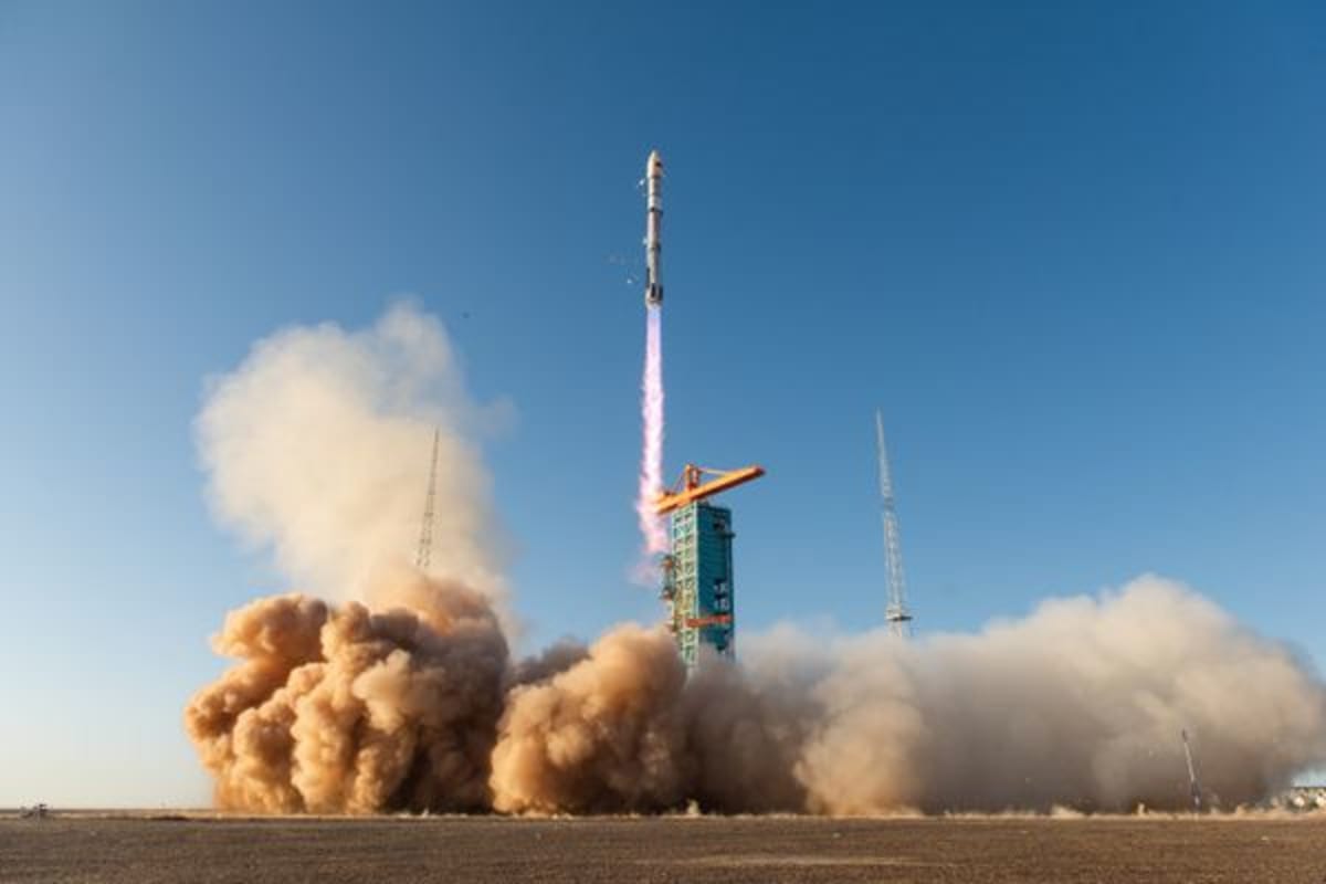 China's LandSpace Lands Reusable Rocket in Space Race Win - Image 2