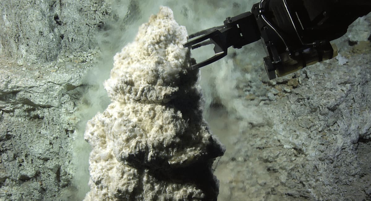Life May Have Started Twice on Early Earth - Image 3