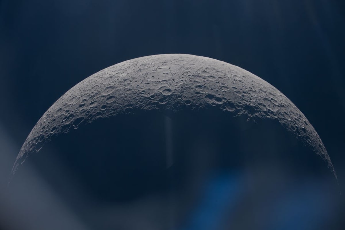 NASA Releases 12,000 Photos from Moon Mission Artemis II - Image 5