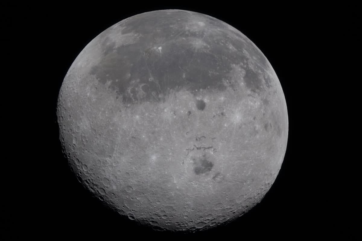 NASA's Orion spacecraft approaching the far side of the moon during Artemis II mission