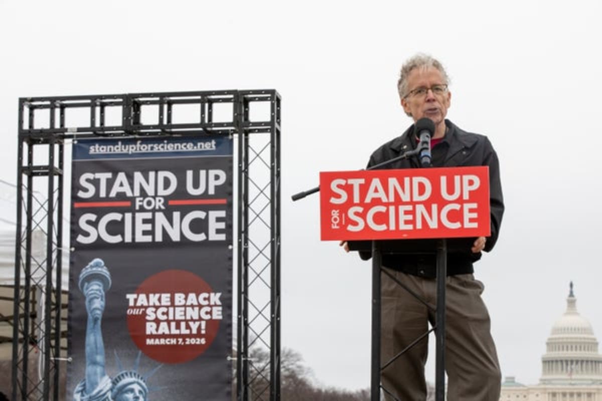 Scientists Rally in 50+ Cities to Defend Research Funding - Image 2