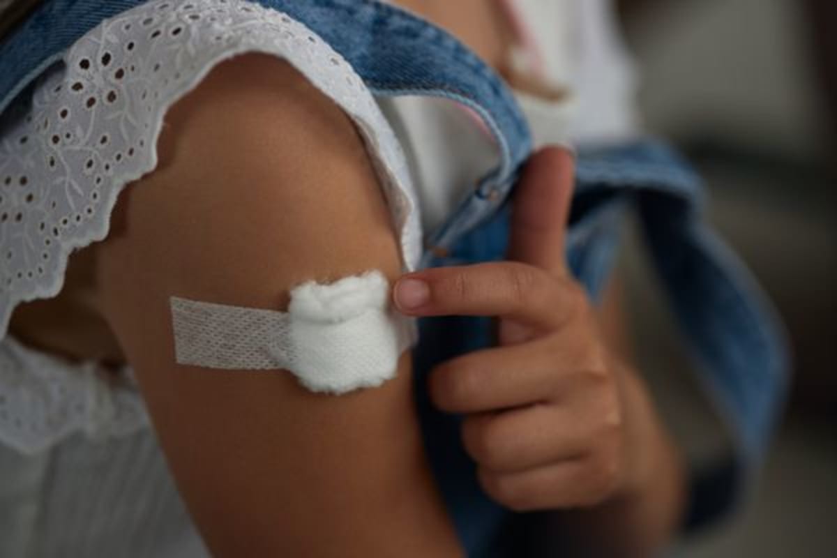 Top Doctors Launch Vaccine Campaign Amid Federal Silence - Image 2