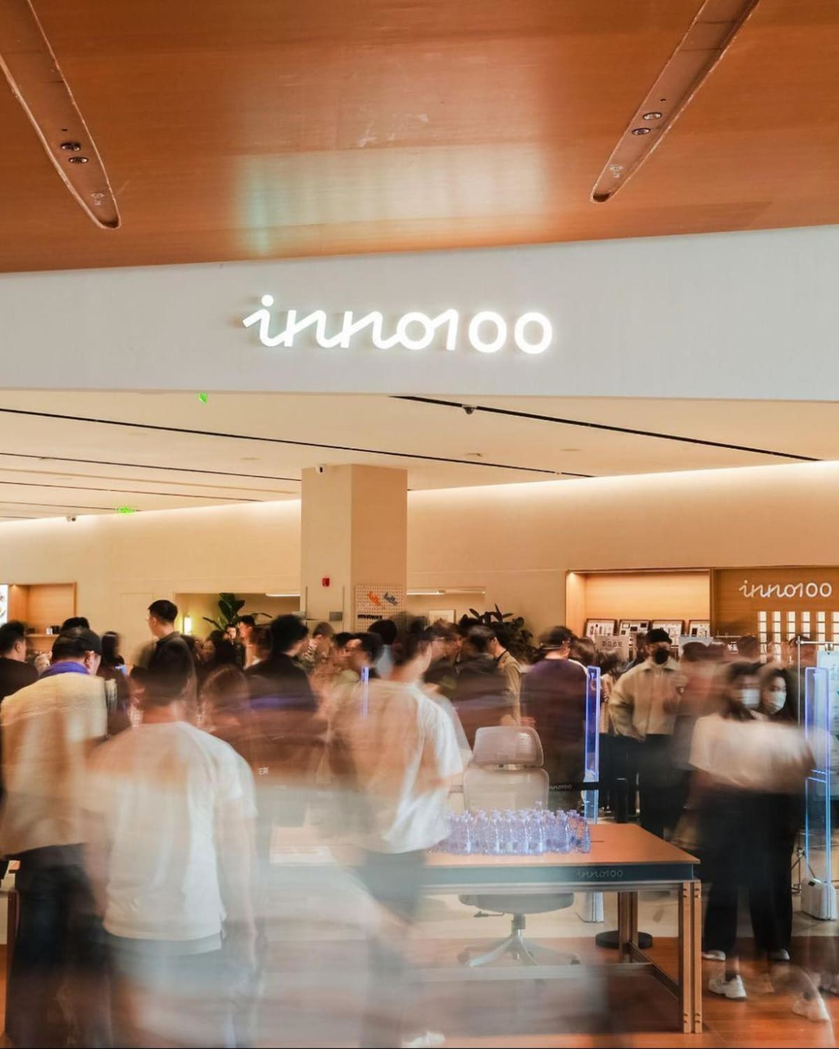China's INNO100 Lets Shoppers Touch AI Before They Buy It - Image 3