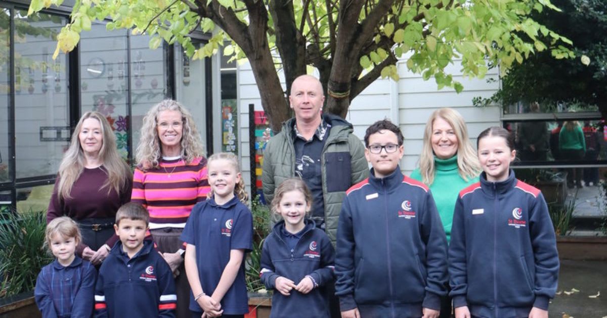 Australian School Seeks Stories for 40-Year Celebration