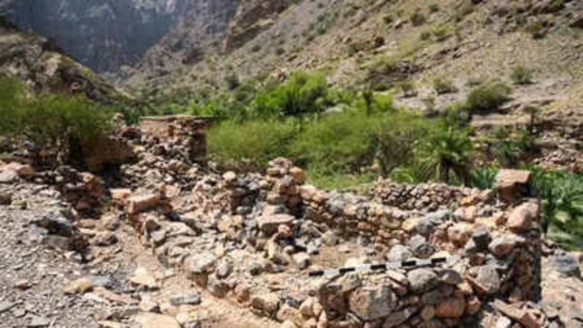 Oman Road Project Uncovers 3,000-Year-Old Iron Age Cemetery - Image 2