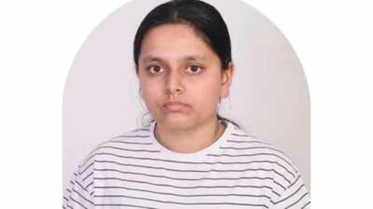 Teen Rescues 6,000 Students With Free Textbook Network - Image 2