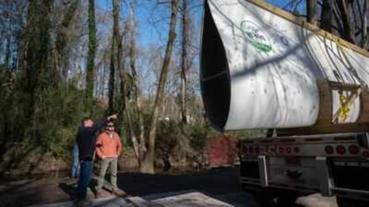 Atlanta Turns 7,000-Pound Turbine Blade Into First US Bridge - Image 2