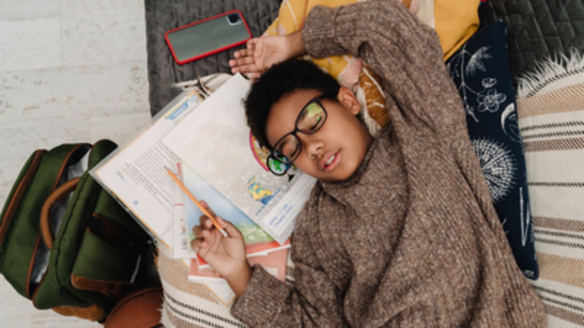 Science Says Teen Weekend Sleep-Ins Fight Depression - Image 2