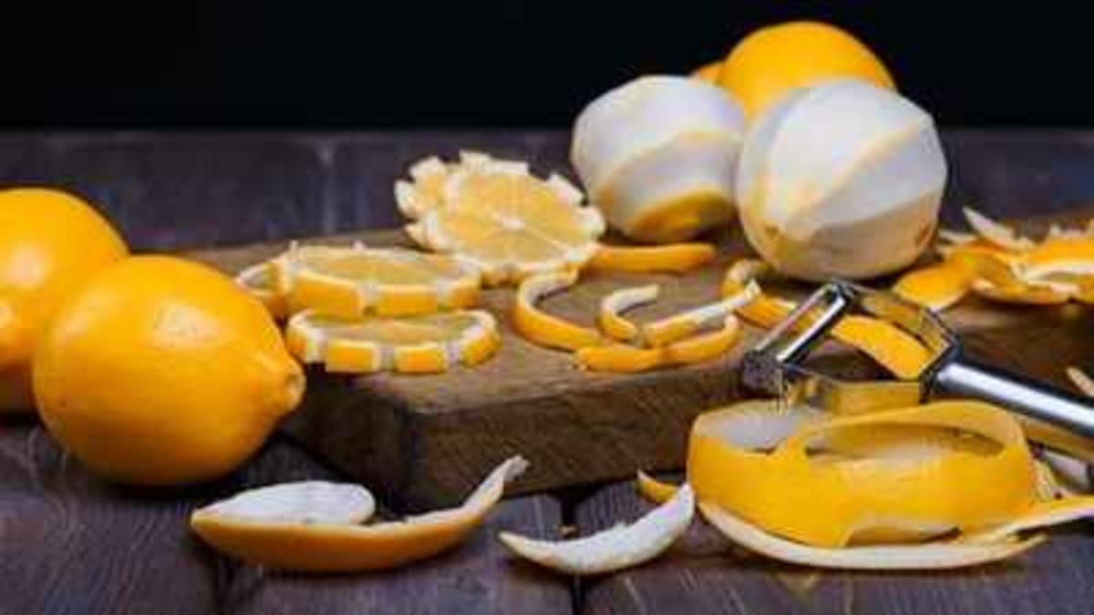 7 Ways to Reuse Lemon Peels Around Your Home - Image 2
