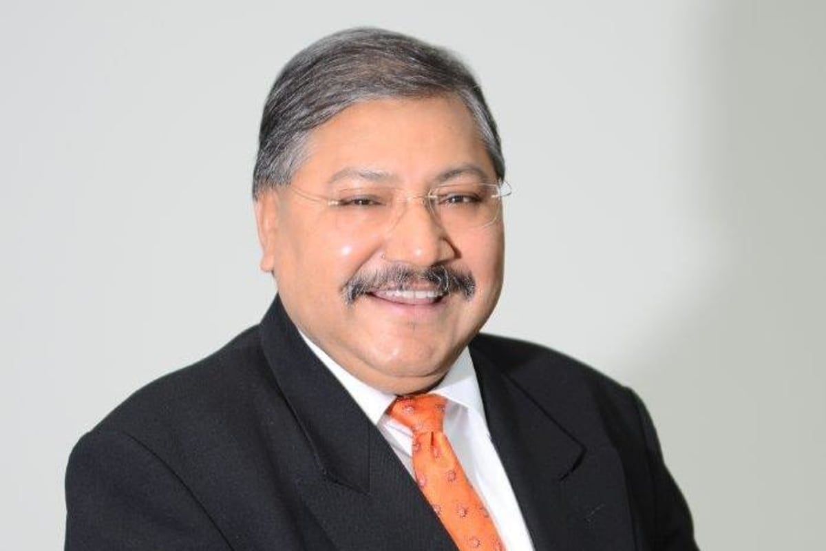 Doctors Perform World's First Remote Stroke Surgery From 200km