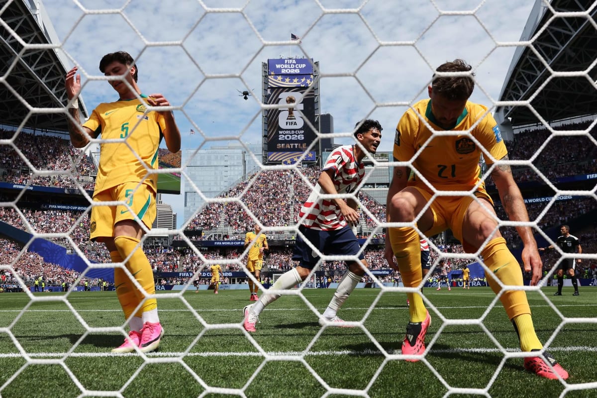 US Men's Soccer Wins Two Straight World Cup Games Since 1930 - Image 3