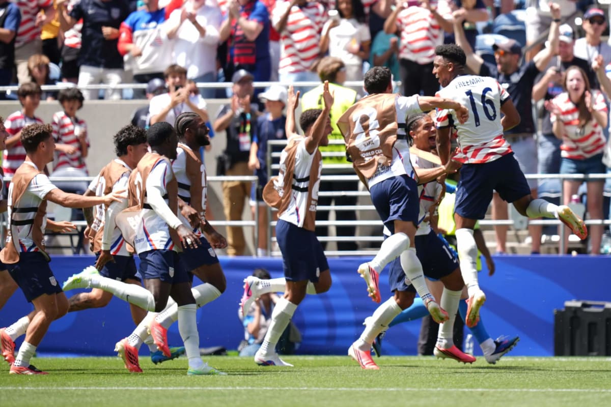 US Men's Soccer Wins Two Straight World Cup Games Since 1930 - Image 5
