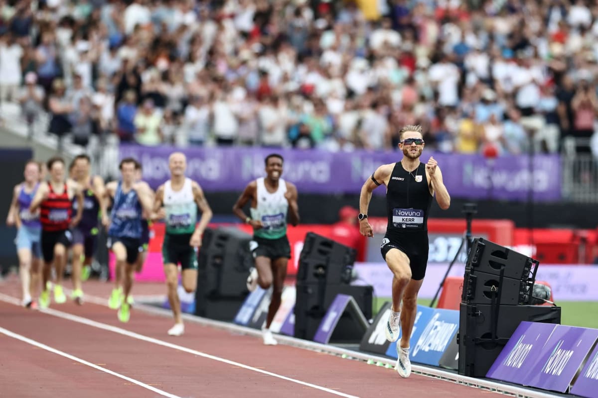 Josh Kerr Breaks 1999 Mile World Record in 3:42.66 - Image 5